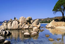 21世纪皇家社会在伯纳乌3次对皇马打进4球，仅次于巴萨.